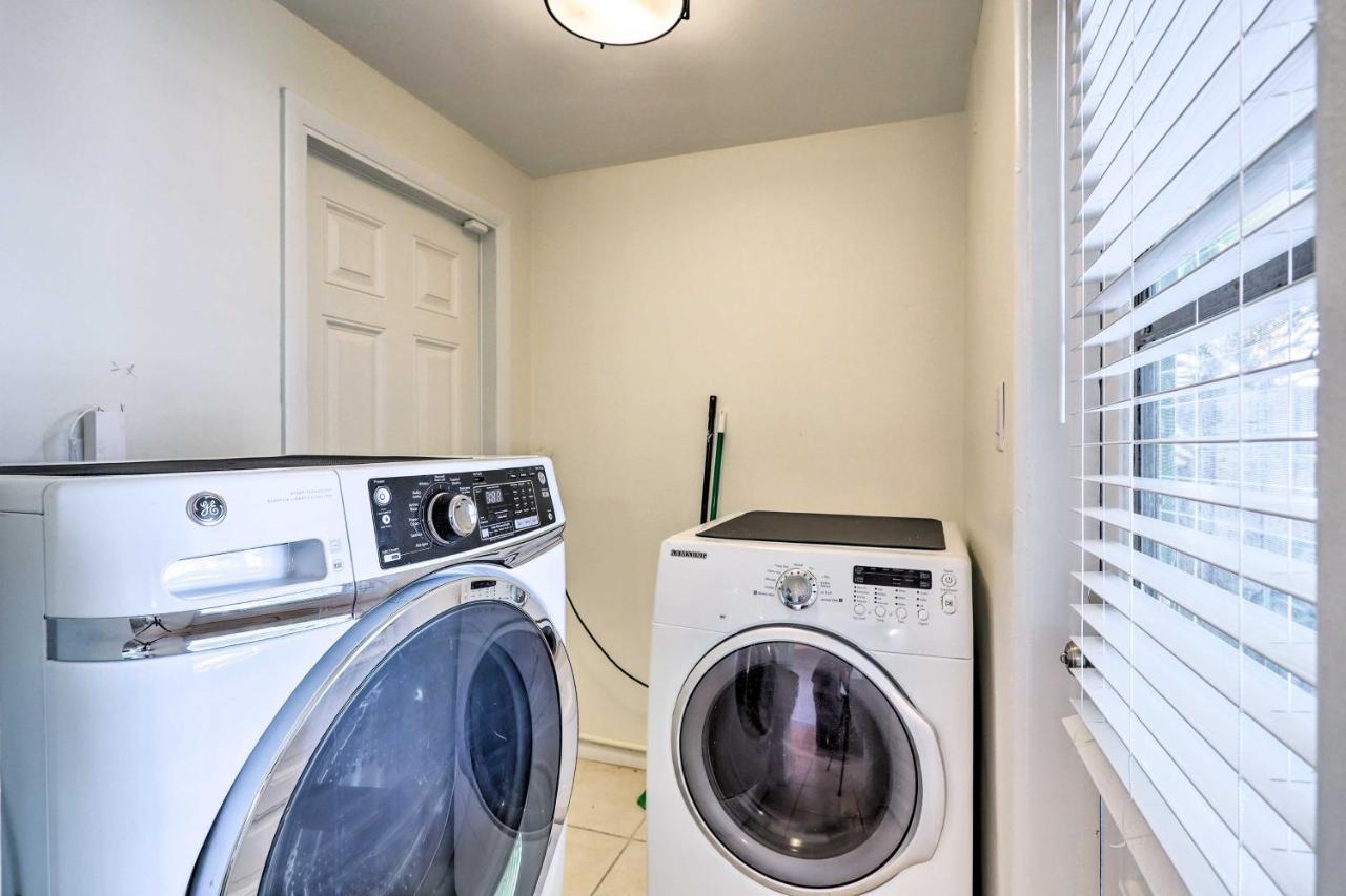Cute And Cozy Florida Duplex Walk To Beaches! Cocoa Beach Eksteriør bilde