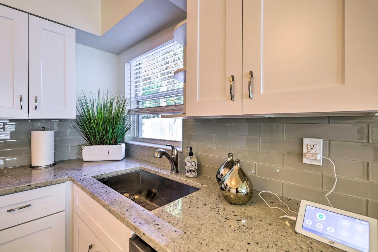 Cute And Cozy Florida Duplex Walk To Beaches! Cocoa Beach Eksteriør bilde